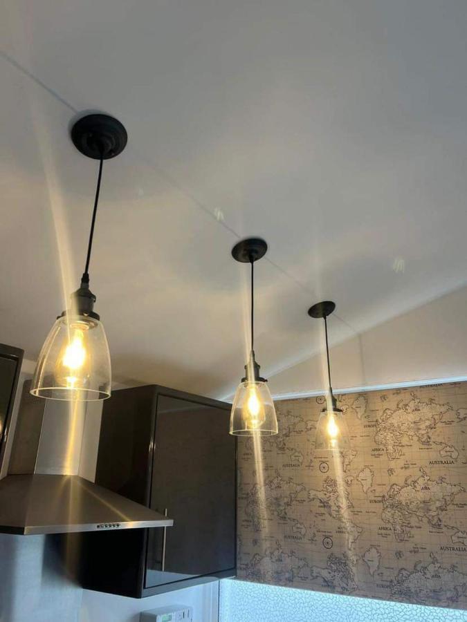 Stunning One Bed Modern & Contemporary Chalet Бридлингтън Екстериор снимка