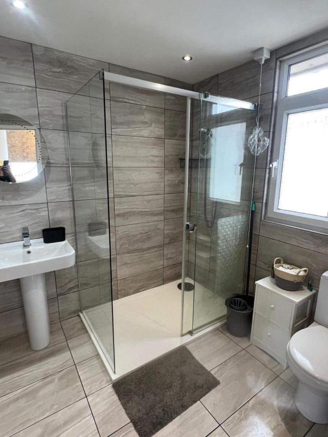 Stunning One Bed Modern & Contemporary Chalet Бридлингтън Екстериор снимка